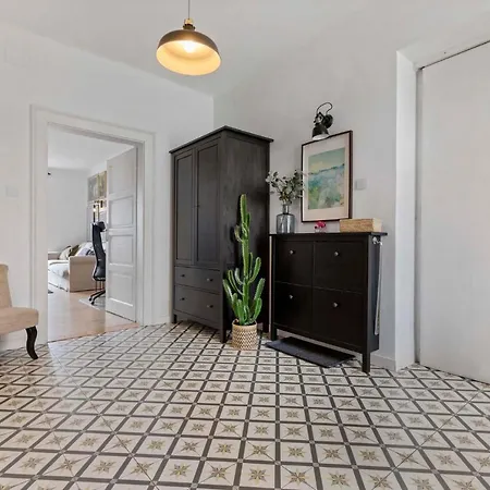 Ah Legionarska Apartment *