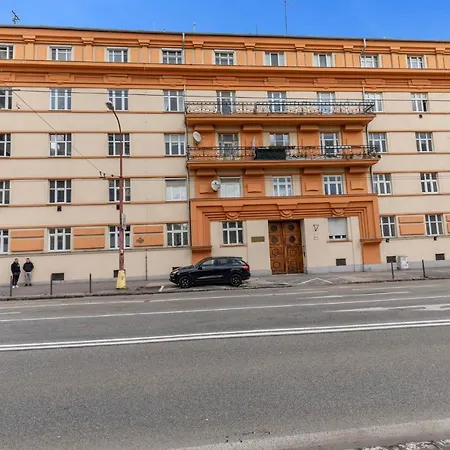 Ah Legionarska Apartment